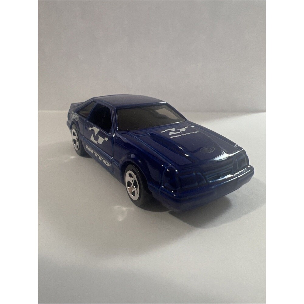 Hot Wheels Performance '92 Ford Mustang C28 1:64 Die-Cast Car LOOSE